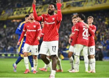 Angulo festeja su gol